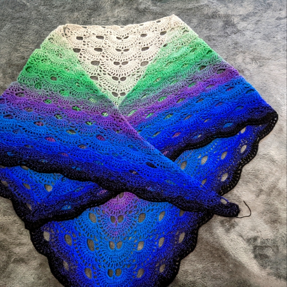 Woman's shawl